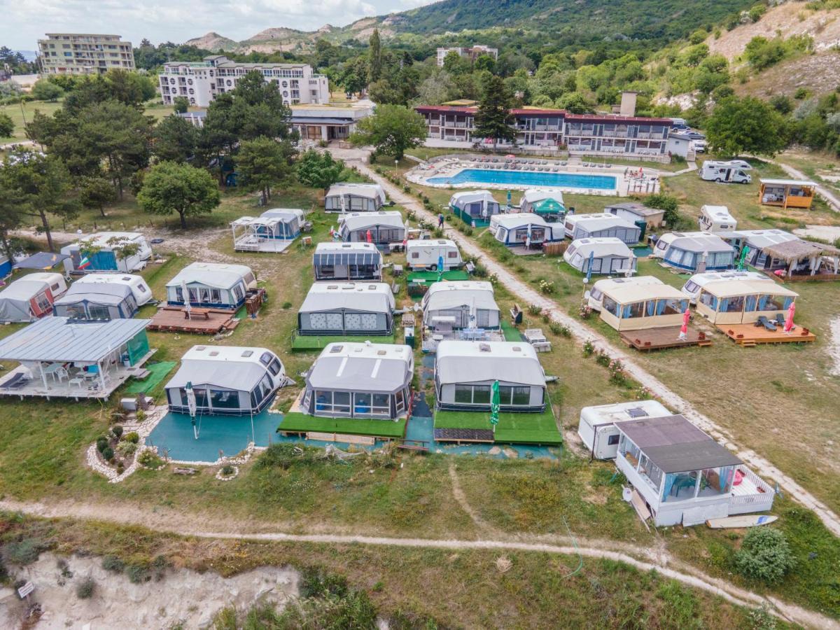Camping Saint George Topola Exteriör bild